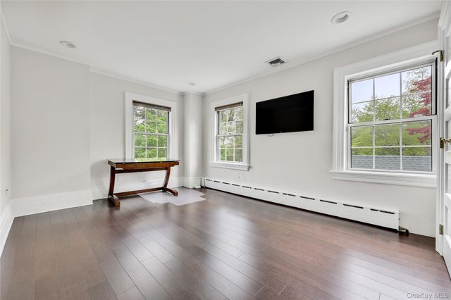 105 Everit Avenue, Hewlett, NY 11557