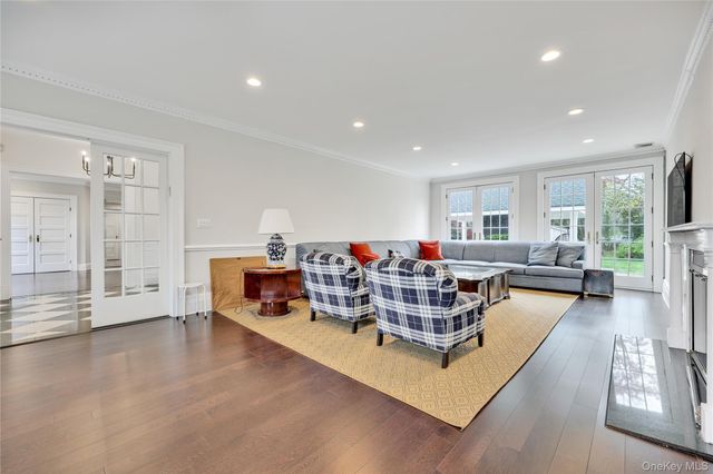 105 Everit Avenue, Hewlett, NY 11557