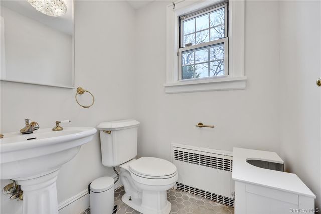 105 Everit Avenue, Hewlett, NY 11557