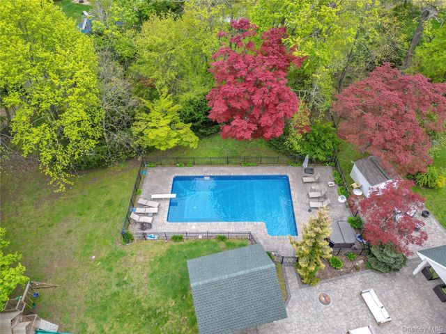 105 Everit Avenue, Hewlett, NY 11557