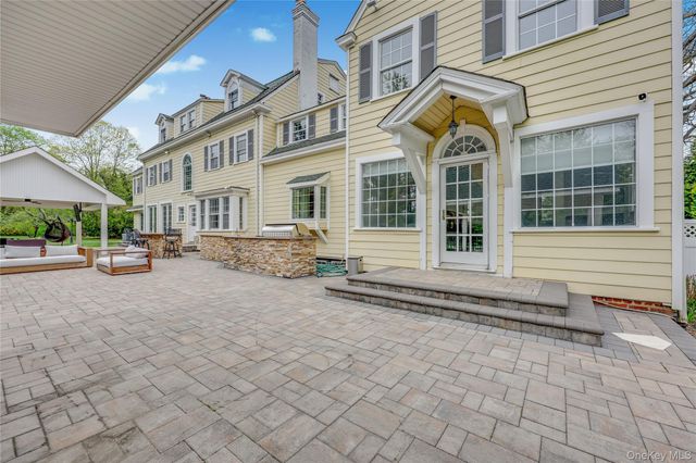 105 Everit Avenue, Hewlett, NY 11557