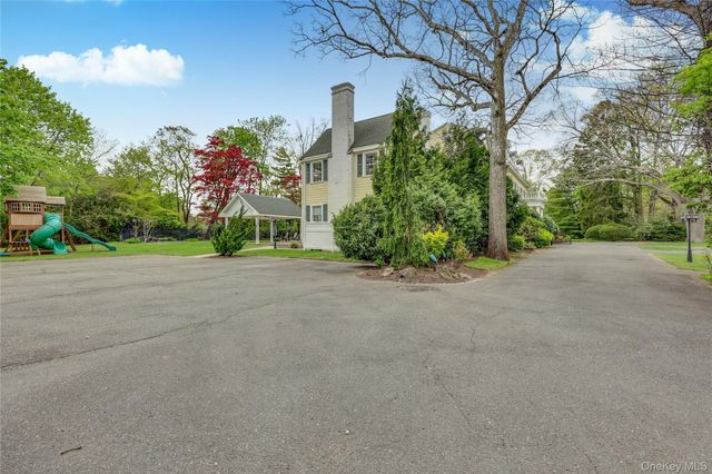 105 Everit Avenue, Hewlett, NY 11557