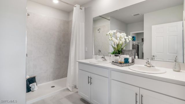 2616 TABLE CORAL TRL, North Fort Myers, FL 33903