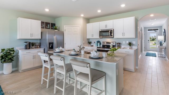 2616 TABLE CORAL TRL, North Fort Myers, FL 33903