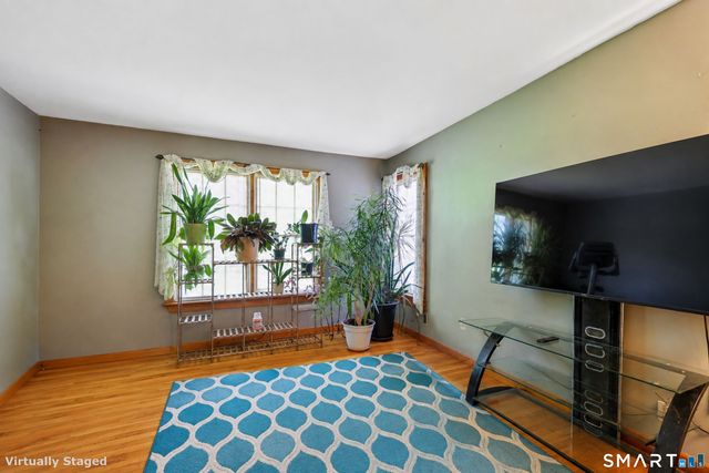 95 Parkway South, New London, CT 06320
