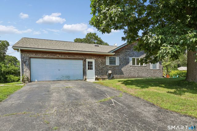95 Parkway South, New London, CT 06320