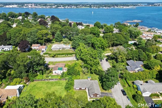 95 Parkway South, New London, CT 06320