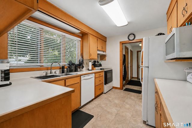 95 Parkway South, New London, CT 06320