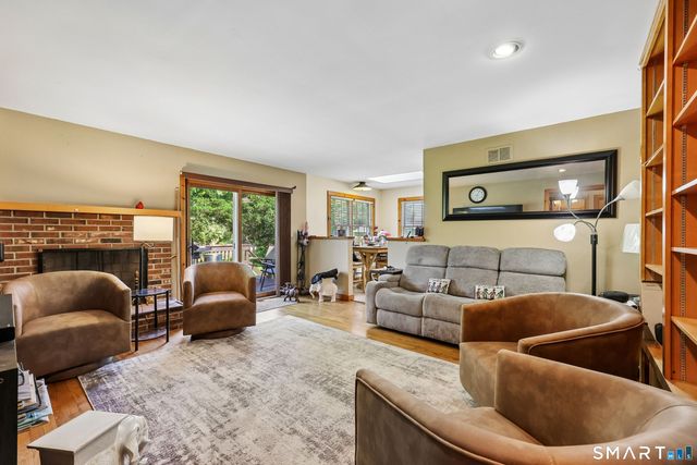 95 Parkway South, New London, CT 06320