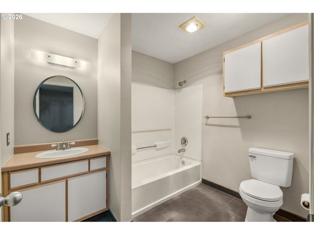 5156 Sw MULTNOMAH Blvd G, Portland, OR 97219