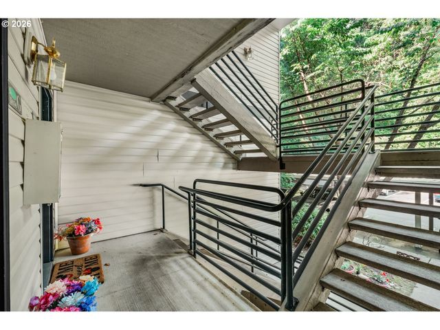 5156 Sw MULTNOMAH Blvd G, Portland, OR 97219