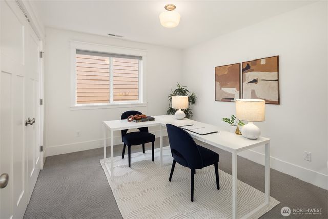 7051 34th Avenue NE, Seattle, WA 98115