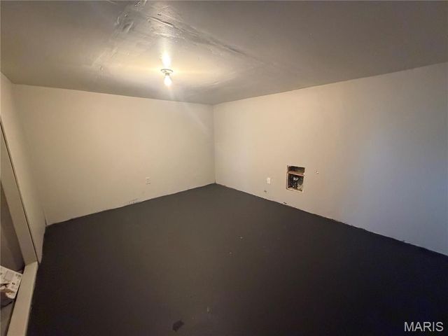 9413 Corregidor Drive, Woodson Terrace, MO 63134