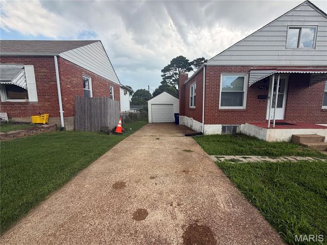 9413 Corregidor Drive, Woodson Terrace, MO 63134