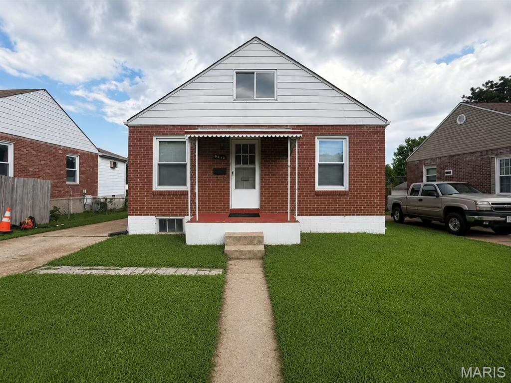 9413 Corregidor Drive, Woodson Terrace, MO 63134