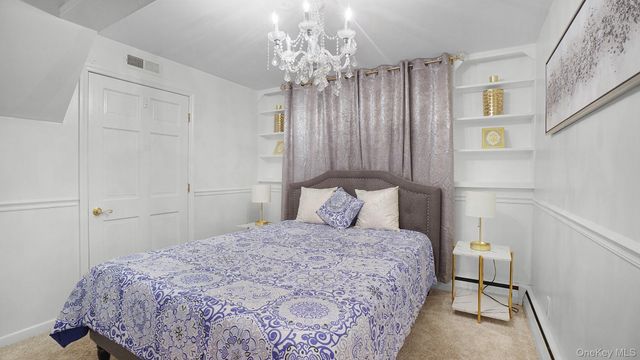 5 Crabapple Lane, Commack, NY 11725