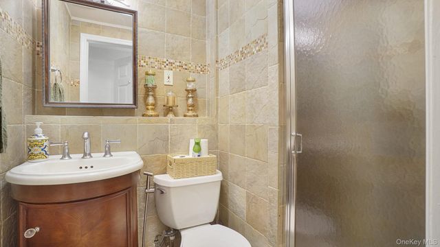 5 Crabapple Lane, Commack, NY 11725