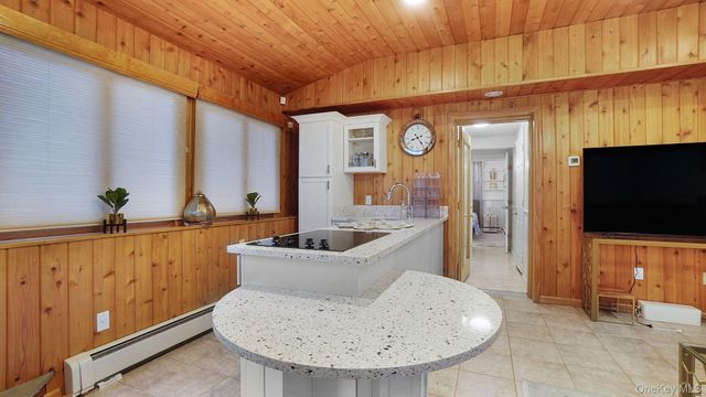 5 Crabapple Lane, Commack, NY 11725