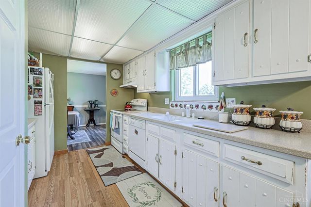1146 Hickorylake Drive, Delhi Twp, OH 45233