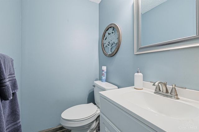 1146 Hickorylake Drive, Delhi Twp, OH 45233