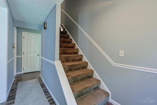 1146 Hickorylake Drive, Delhi Twp, OH 45233
