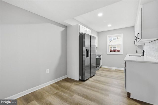 9182 LANDGREEN ST, Manassas, VA 20110