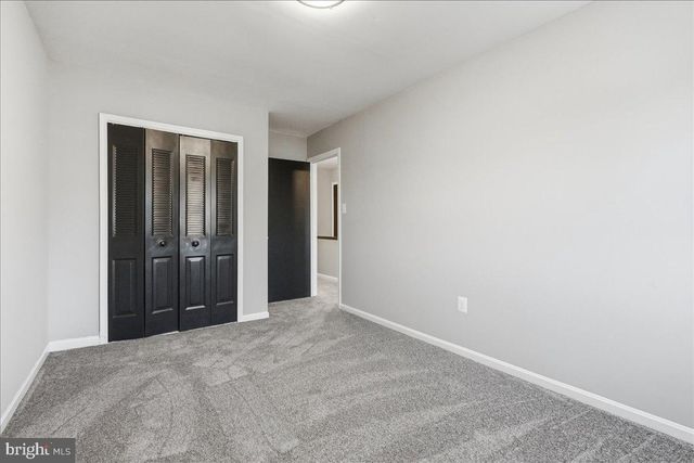 9182 LANDGREEN ST, Manassas, VA 20110