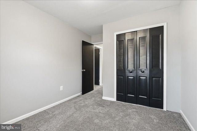 9182 LANDGREEN ST, Manassas, VA 20110