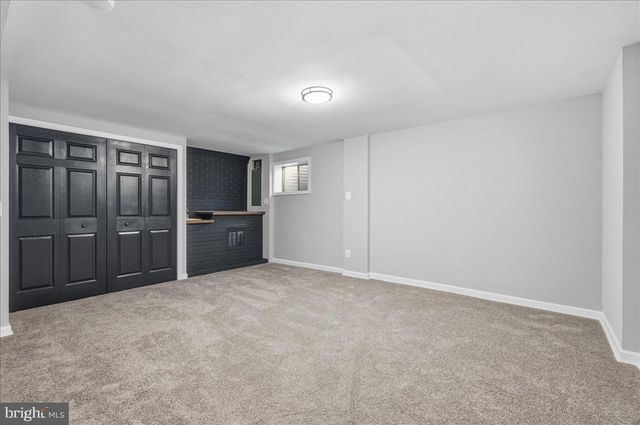 9182 LANDGREEN ST, Manassas, VA 20110