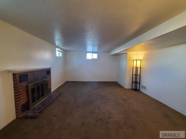 242 Gladstone Street, Idaho Falls, ID 83401