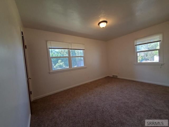 242 Gladstone Street, Idaho Falls, ID 83401