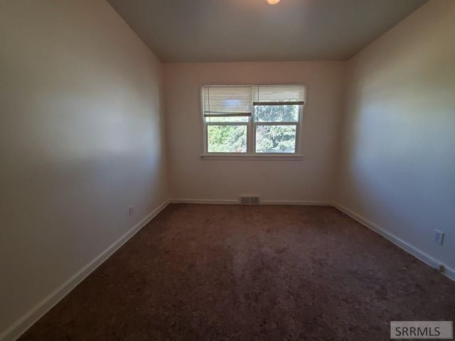 242 Gladstone Street, Idaho Falls, ID 83401