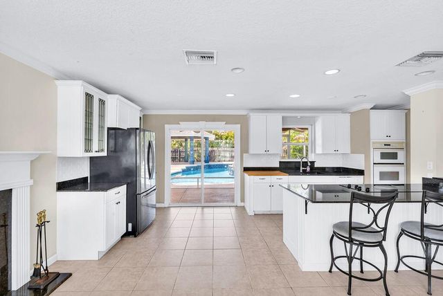 614 SE Flamingo Avenue, Stuart, FL 34996