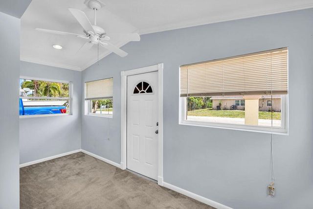 614 SE Flamingo Avenue, Stuart, FL 34996