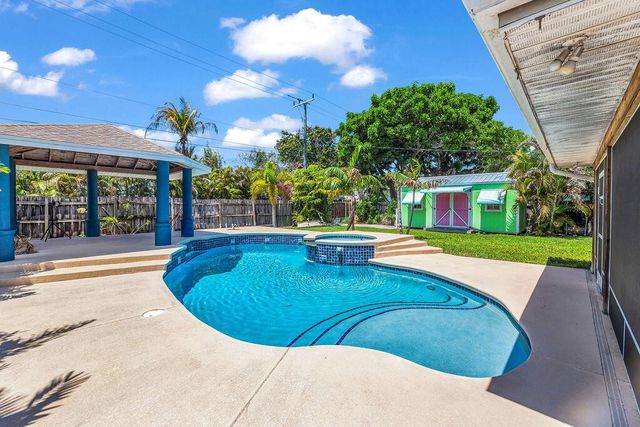 614 SE Flamingo Avenue, Stuart, FL 34996