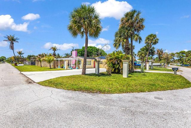 614 SE Flamingo Avenue, Stuart, FL 34996