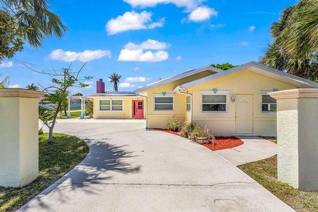 614 SE Flamingo Avenue, Stuart, FL 34996