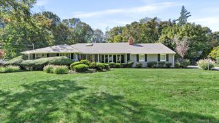 49 Salem Ridge Drive, Huntington, NY 11743