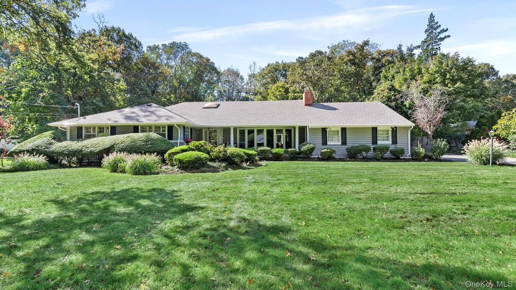 49 Salem Ridge Drive, Huntington, NY 11743 — exterior