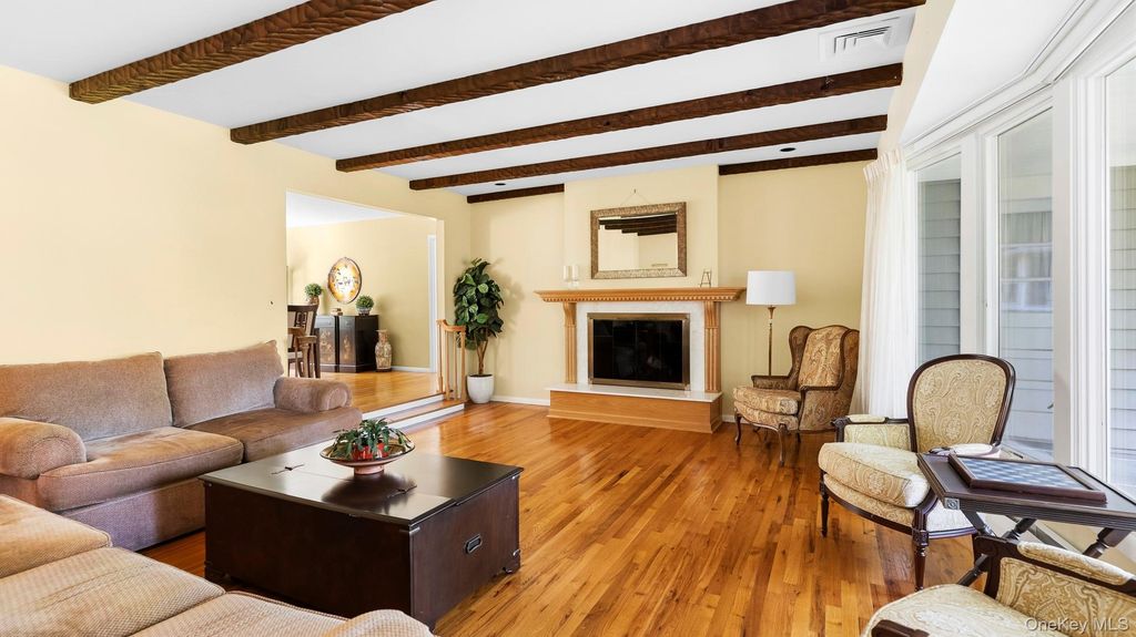 49 Salem Ridge Drive, Huntington, NY 11743 — photo 5