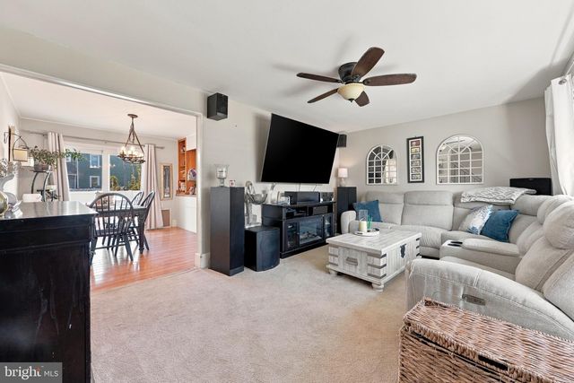 200 CONOVER ST, Burlington, NJ 08016