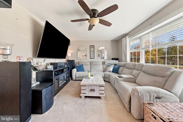 200 CONOVER ST, Burlington, NJ 08016