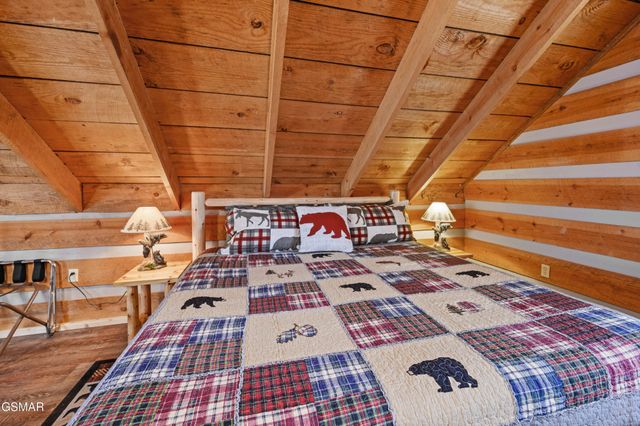 1918 Charles Lewis Way Unit 4, Sevierville, TN 37876