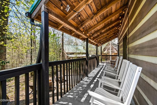 1918 Charles Lewis Way Unit 4, Sevierville, TN 37876