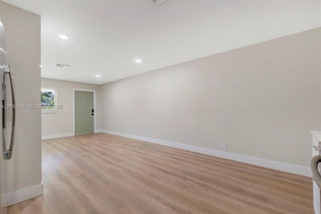 702 NW 18th St 1-2, Fort Lauderdale, FL 33311