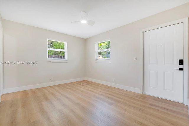 702 NW 18th St 1-2, Fort Lauderdale, FL 33311