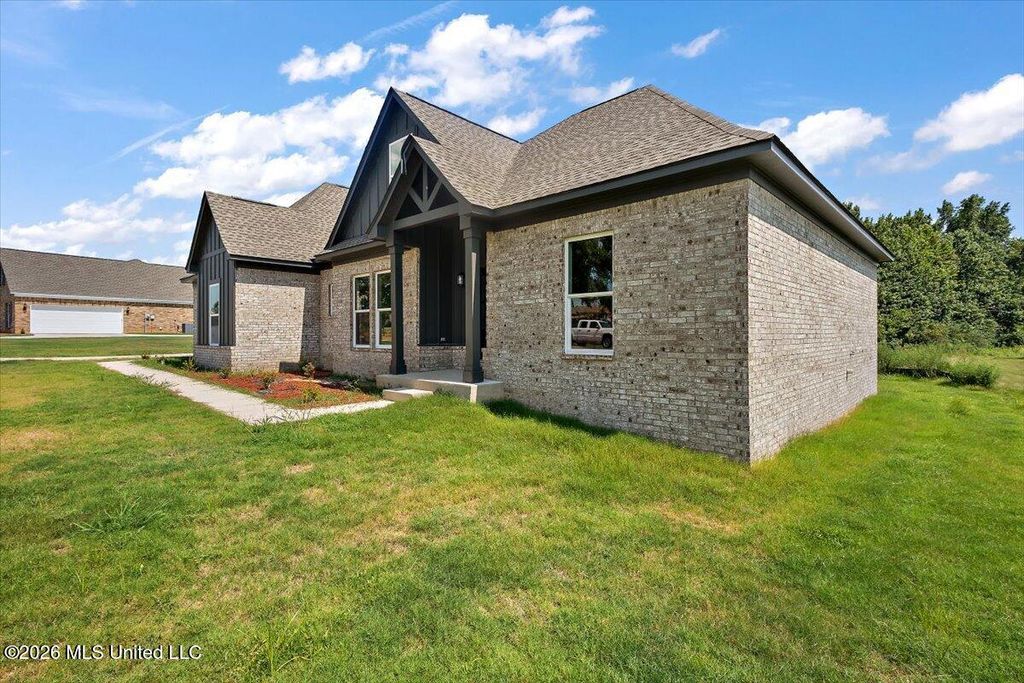 111 Carolina Circle, Senatobia, MS 38668 — photo 3