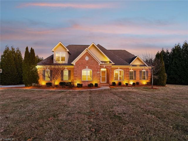 7332 Strawberry Road, Summerfield, NC 27358