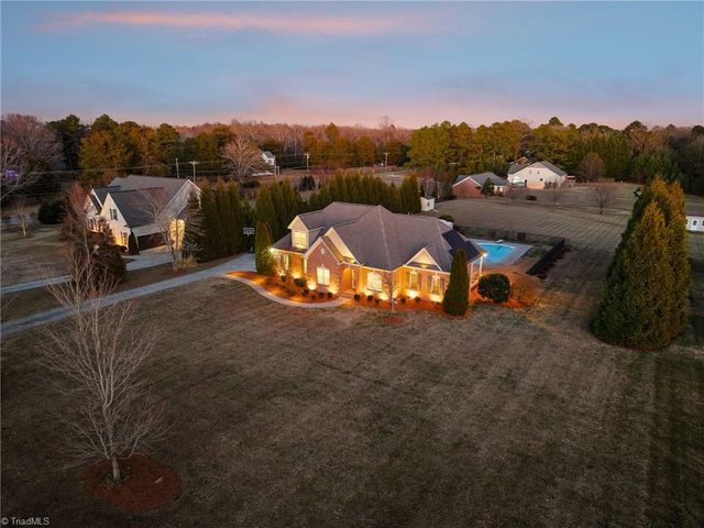 7332 Strawberry Road, Summerfield, NC 27358