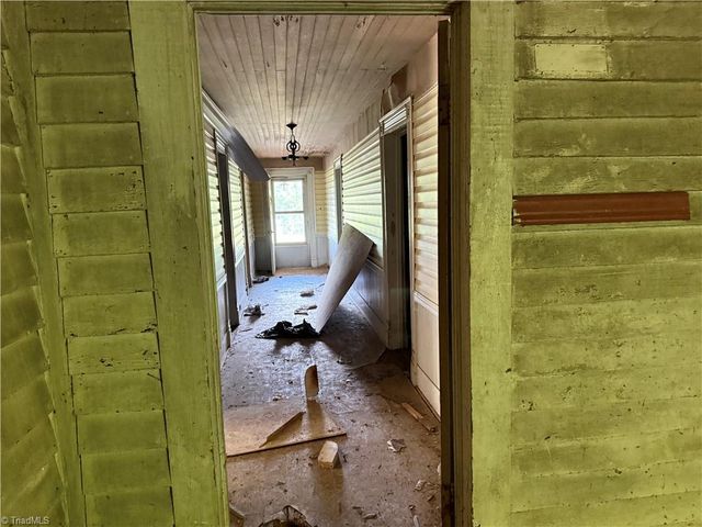 607 Kirby Road, King, NC 27021